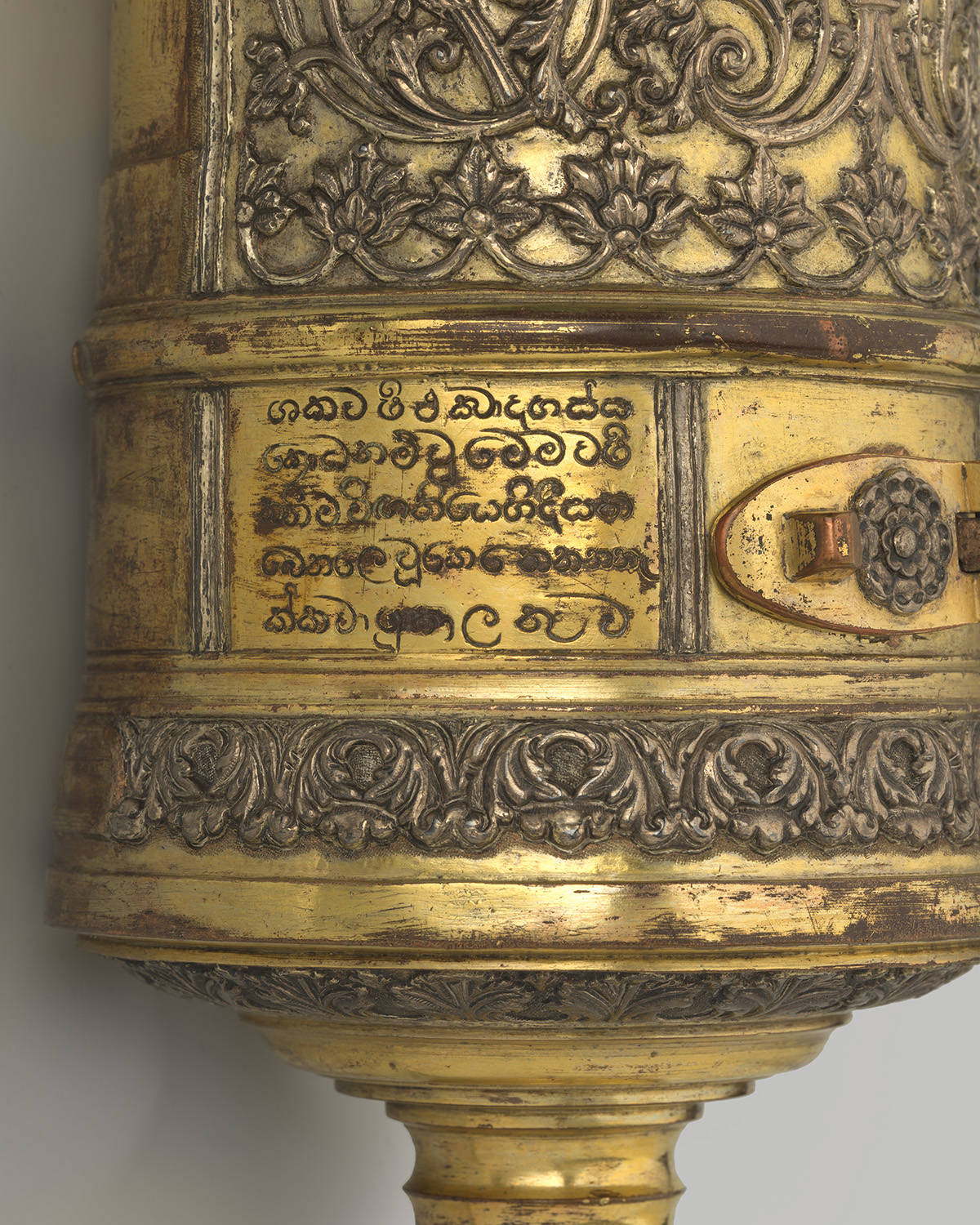 Detail van een gouden kanon.