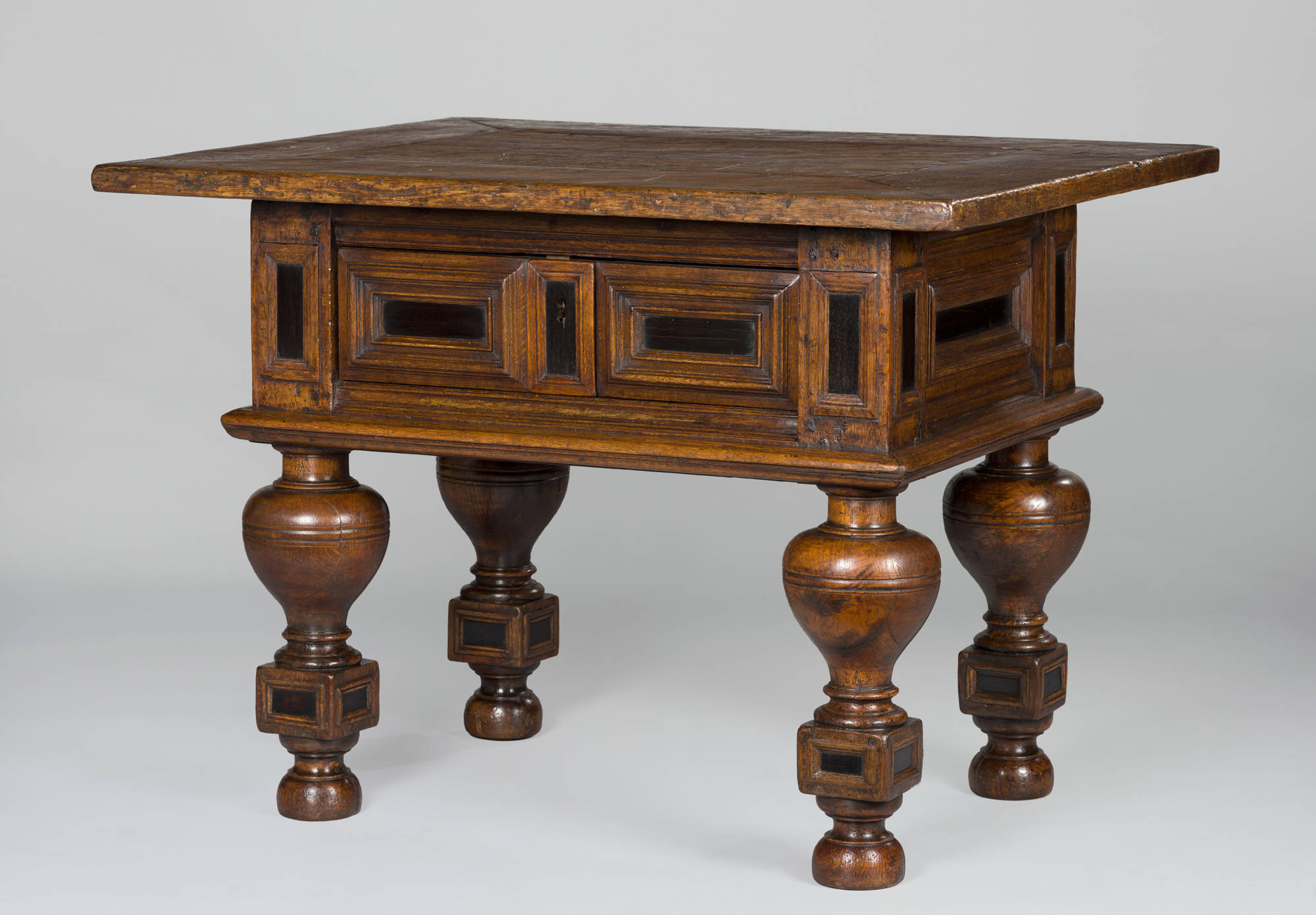 Anoniem Betaaltafel Bailiff Table