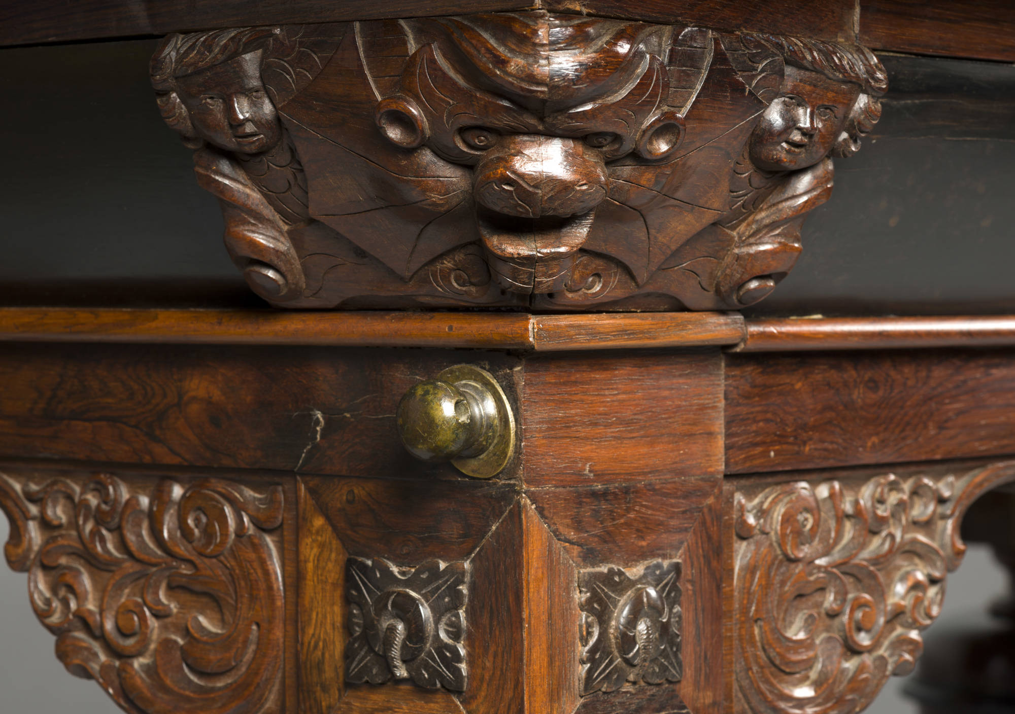 Anoniem Balpoottafel ('Trektafel') Draw-Leaf Table with Bulbous Legs