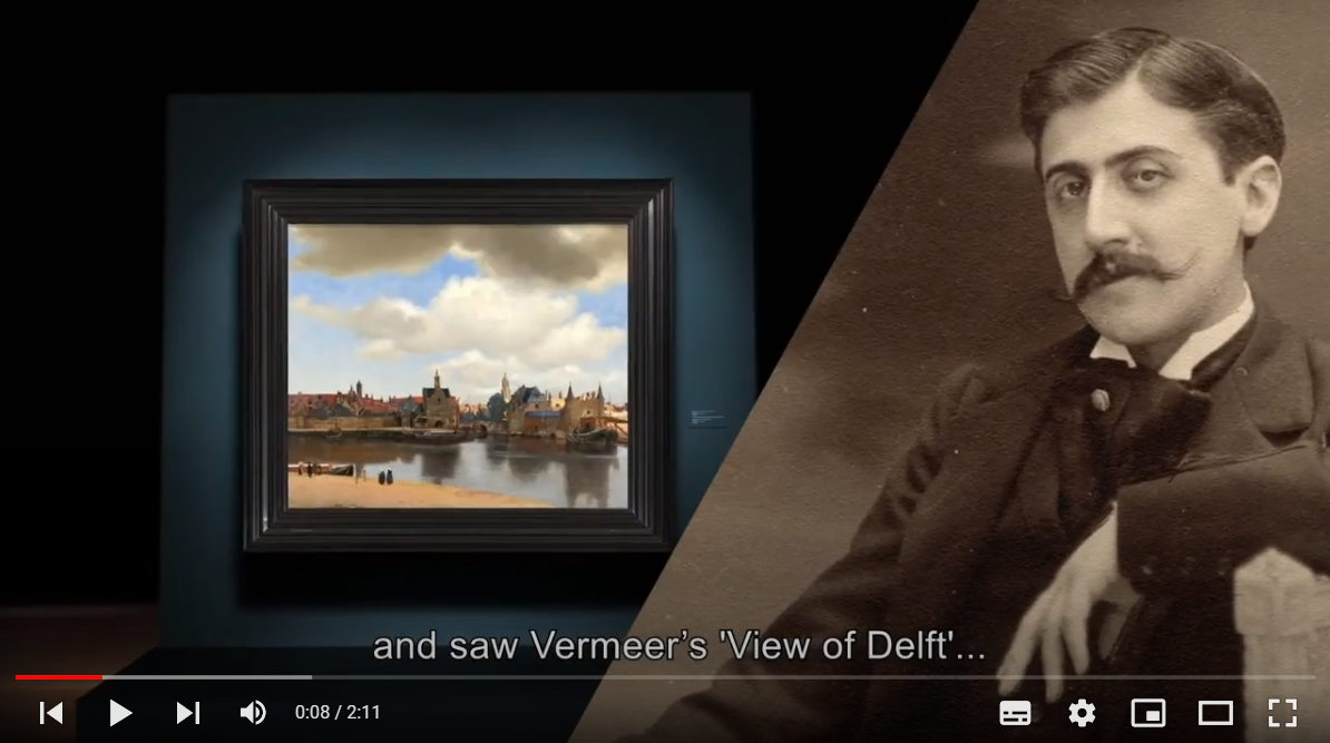 Een YouTube-still, met een dwarsdoorsnede van Vermeer's View of Delft en een foto van een man. De ondertiteling is: and saw Vermeer's 'View of Delft'... 