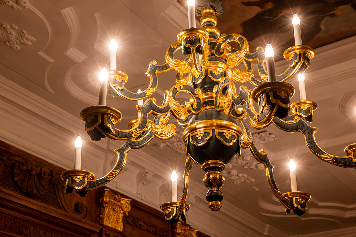 Kandelaar In Mauritshuis Den Haag