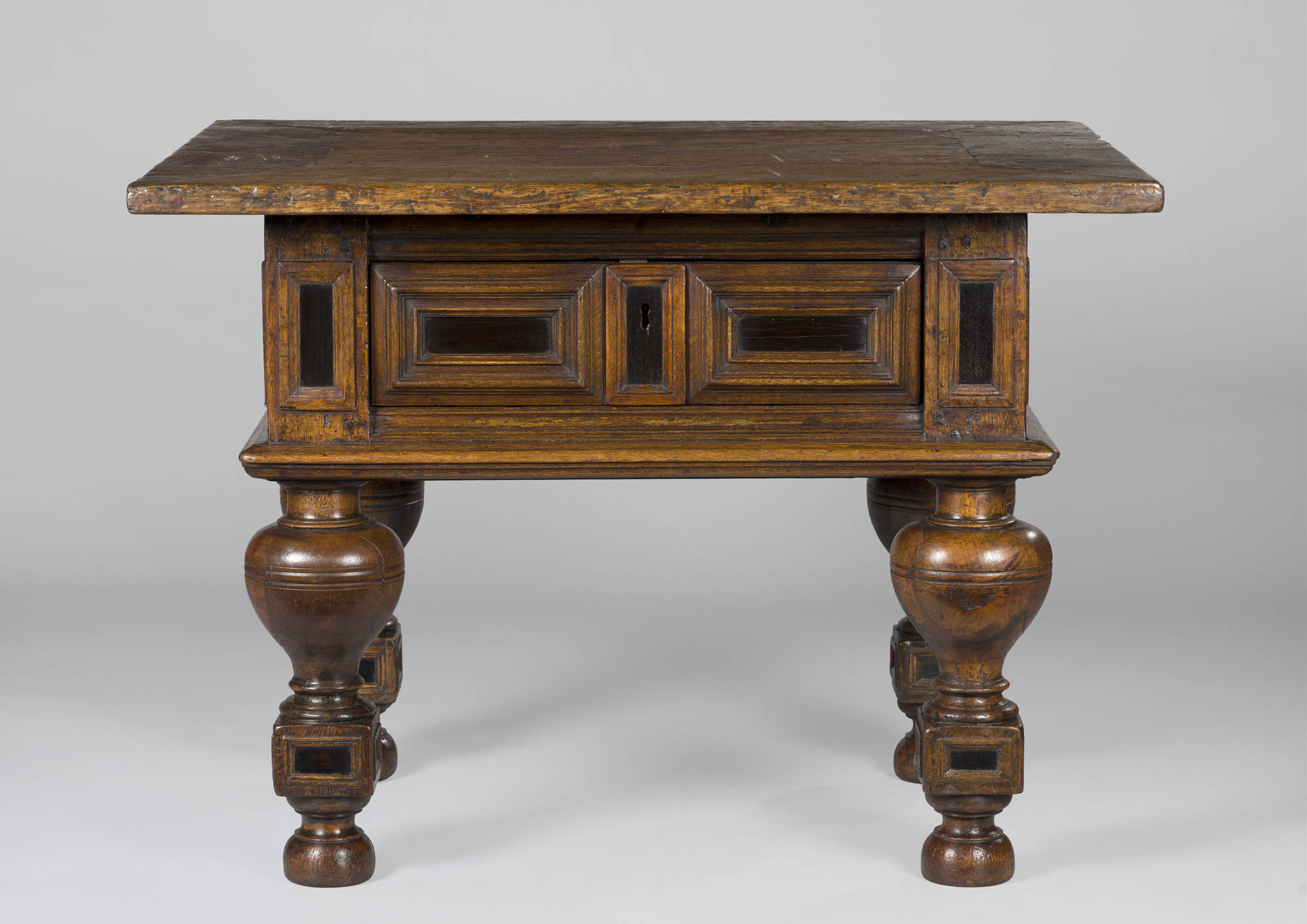 Anoniem Betaaltafel Bailiff Table